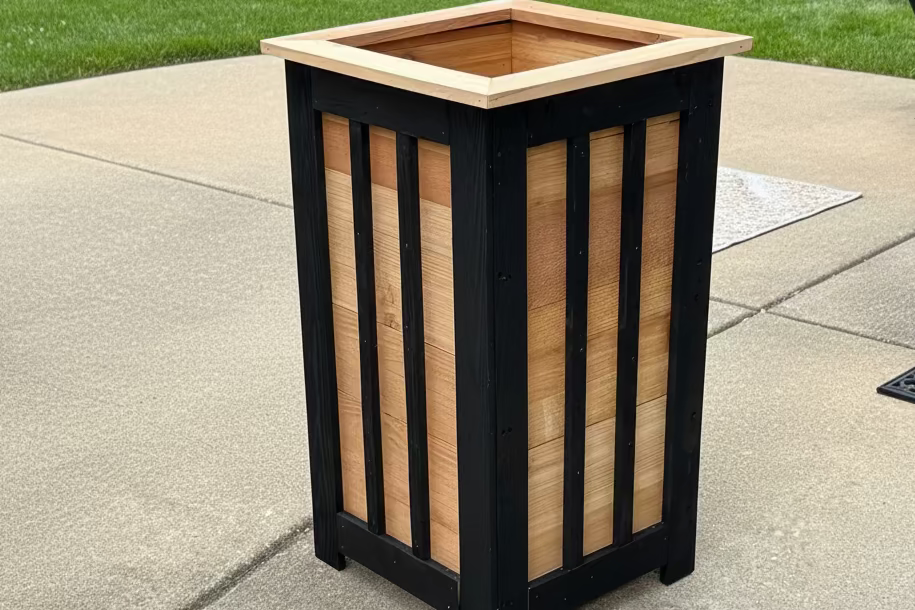 Cedar Plant Stand for 10” and 12” Pots
